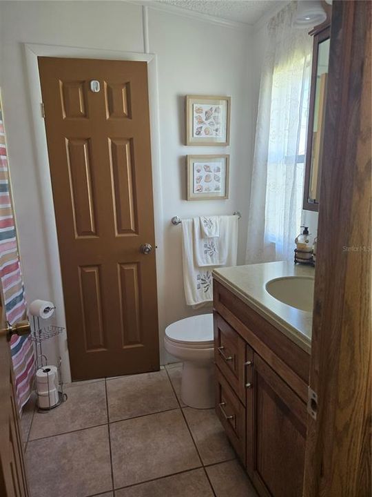 For Sale: $250,000 (2 beds, 2 baths, 1523 Square Feet)