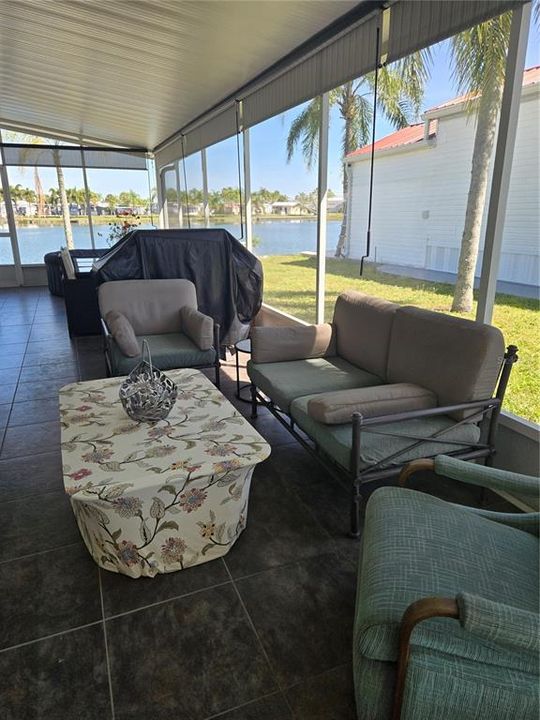 For Sale: $250,000 (2 beds, 2 baths, 1523 Square Feet)