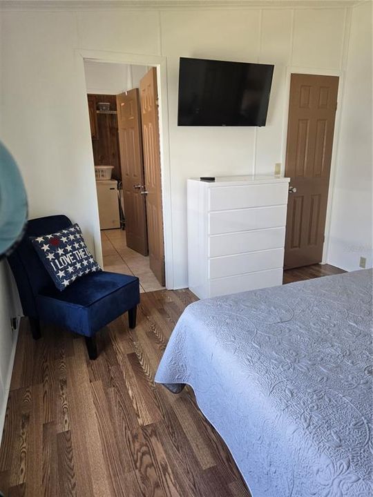 For Sale: $250,000 (2 beds, 2 baths, 1523 Square Feet)