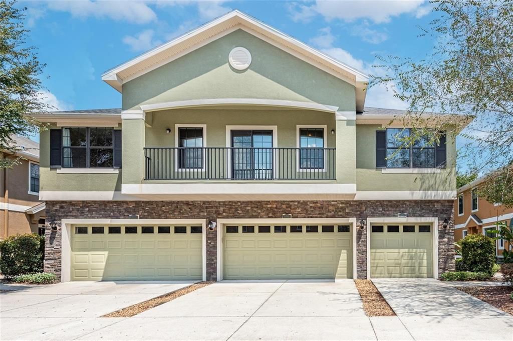 For Sale: $274,900 (2 beds, 2 baths, 1253 Square Feet)