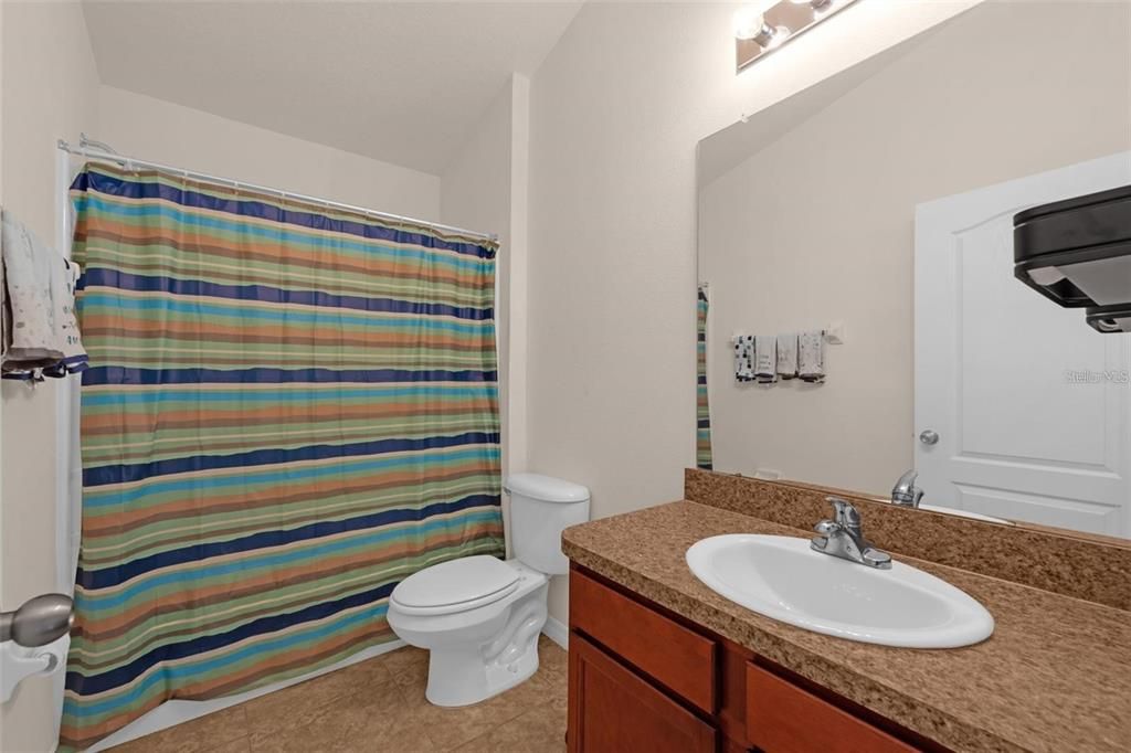 For Sale: $274,900 (2 beds, 2 baths, 1253 Square Feet)