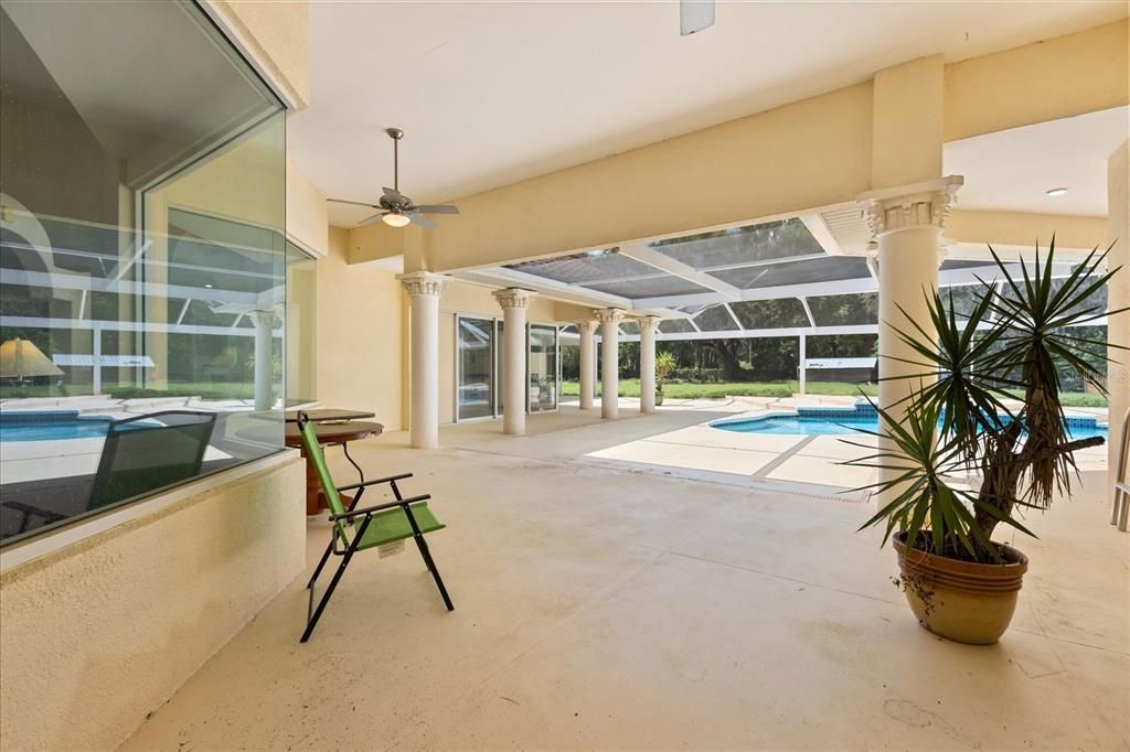 For Sale: $2,150,000 (5 beds, 4 baths, 5242 Square Feet)