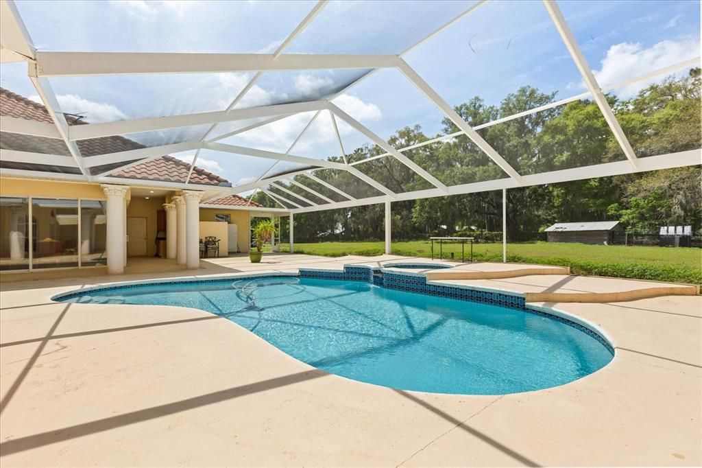 For Sale: $2,150,000 (5 beds, 4 baths, 5242 Square Feet)