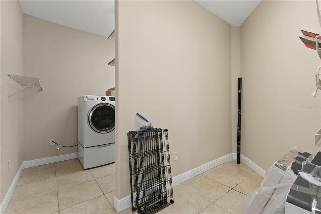 For Sale: $2,150,000 (5 beds, 4 baths, 5242 Square Feet)