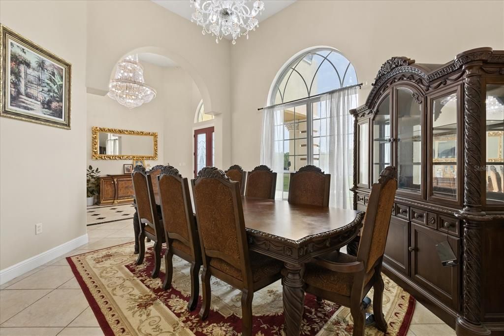 For Sale: $2,150,000 (5 beds, 4 baths, 5242 Square Feet)