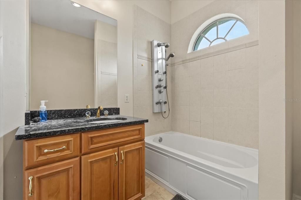 For Sale: $2,150,000 (5 beds, 4 baths, 5242 Square Feet)