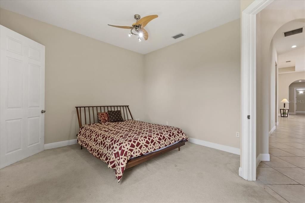 For Sale: $2,150,000 (5 beds, 4 baths, 5242 Square Feet)