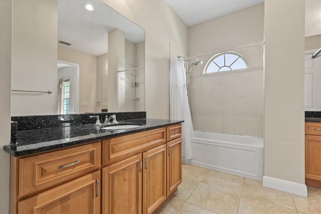 For Sale: $2,150,000 (5 beds, 4 baths, 5242 Square Feet)