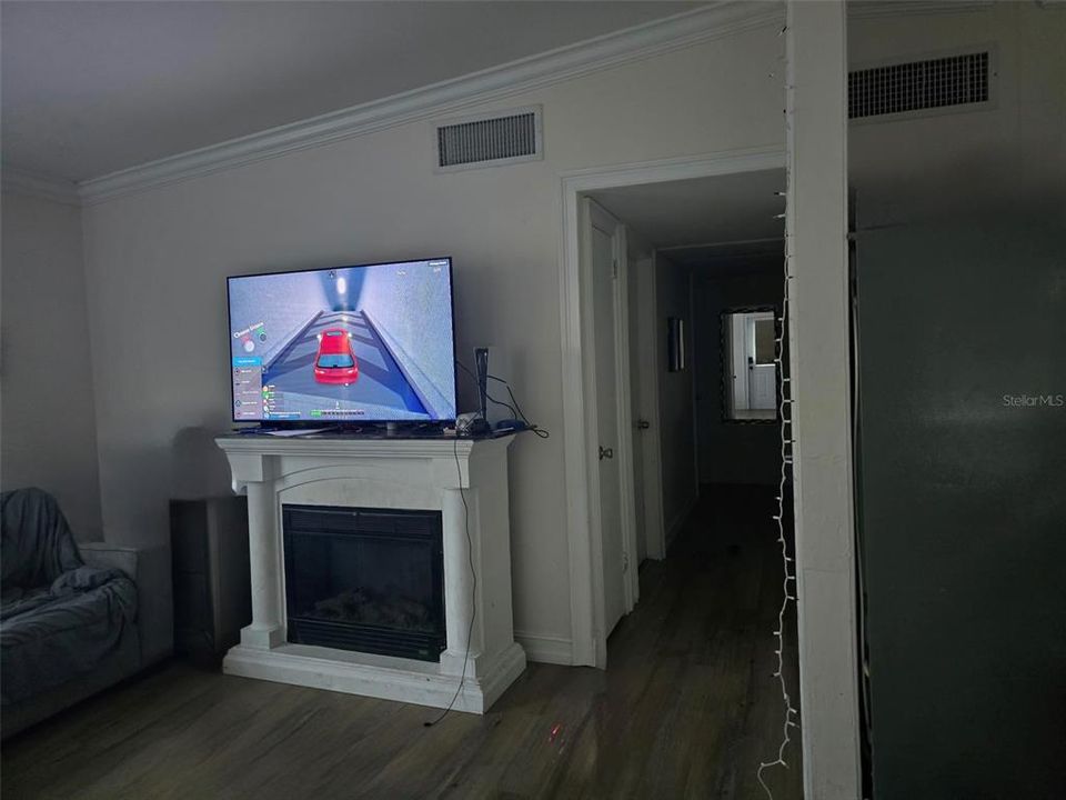 最近售出: $350,000 (5 贝兹, 2 浴室, 1488 平方英尺)