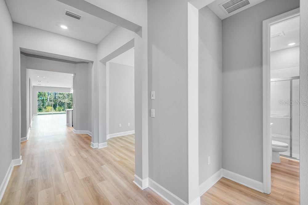 For Sale: $499,999 (4 beds, 3 baths, 2394 Square Feet)