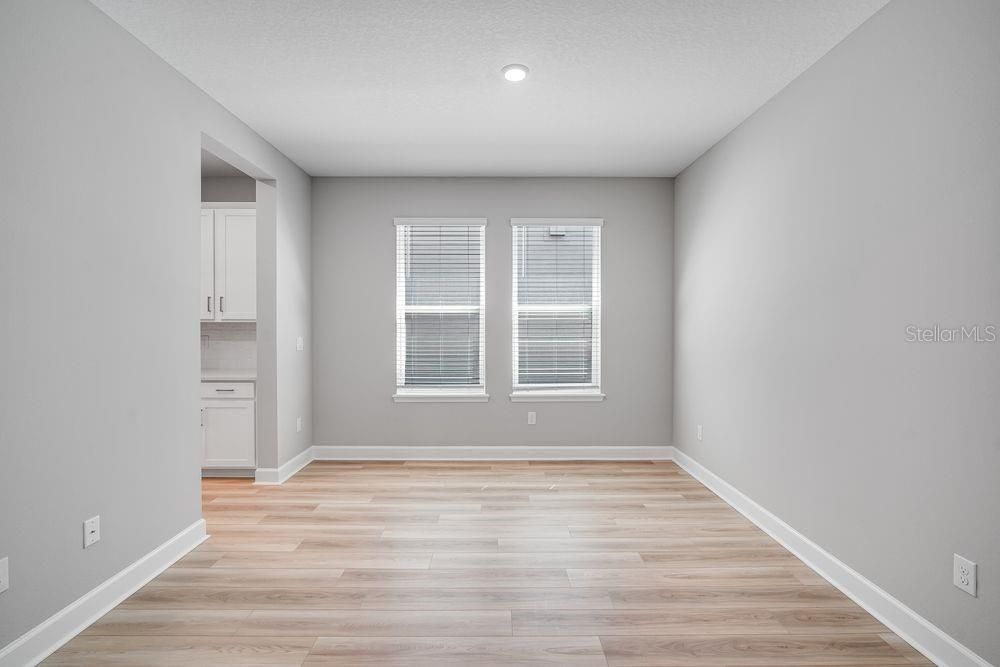 For Sale: $499,999 (4 beds, 3 baths, 2394 Square Feet)