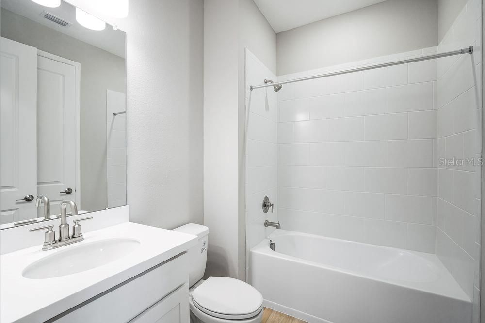 For Sale: $499,999 (4 beds, 3 baths, 2394 Square Feet)