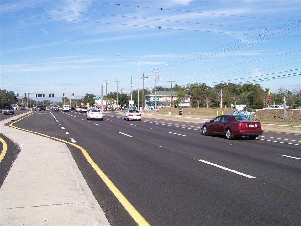 合同活跃: $1,570,000 (0.51 acres)