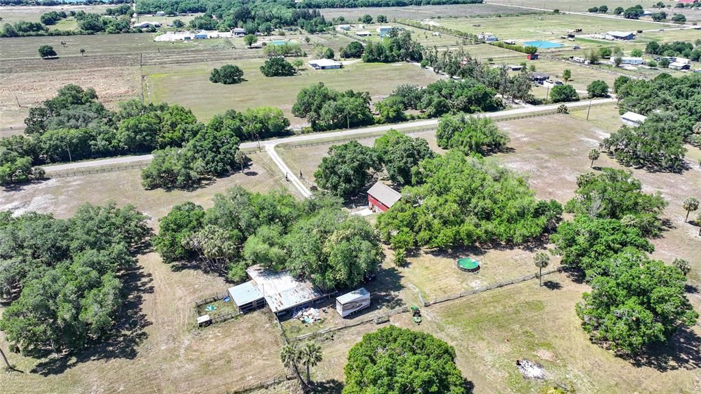 En Venta: $739,000 (4 camas, 2 baños, 2718 Pies cuadrados)