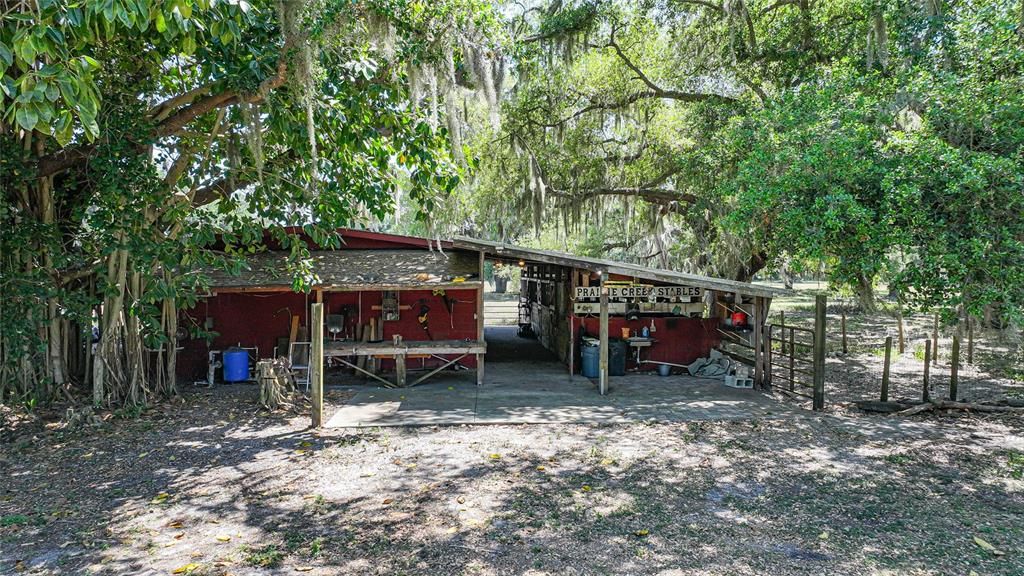 En Venta: $739,000 (4 camas, 2 baños, 2718 Pies cuadrados)