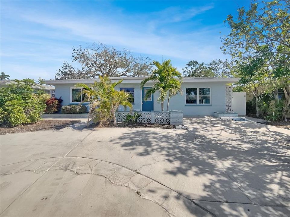 Recently Sold: $280,000 (4 beds, 3 baths, 2408 Square Feet)