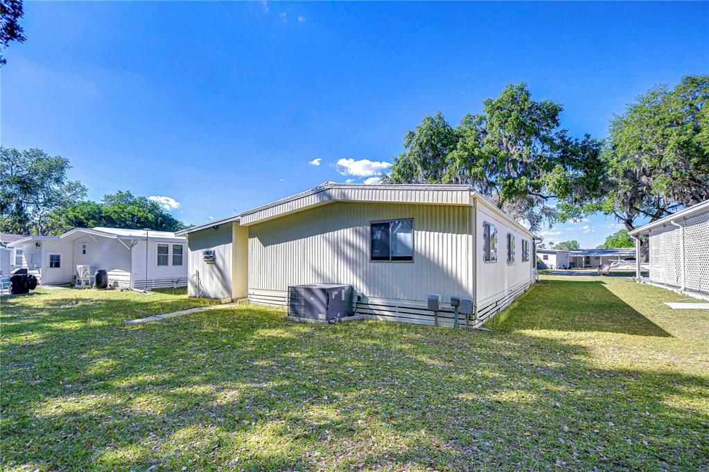 Active With Contract: $112,500 (2 beds, 2 baths, 1056 Square Feet)