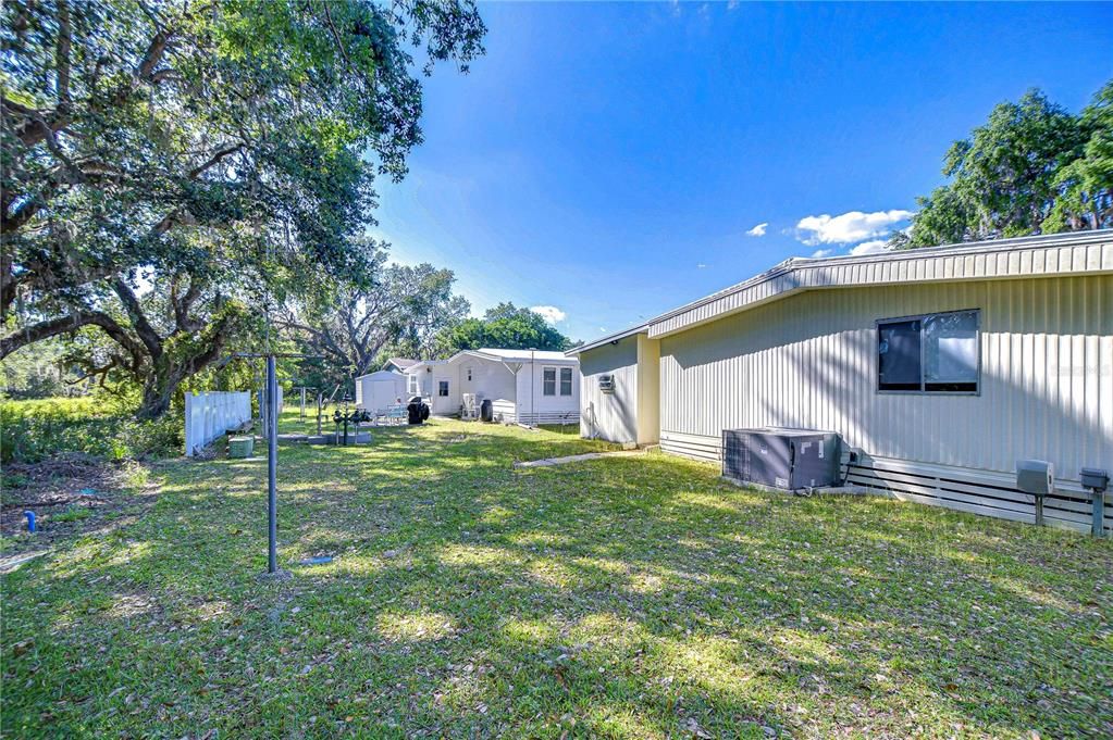 Active With Contract: $112,500 (2 beds, 2 baths, 1056 Square Feet)