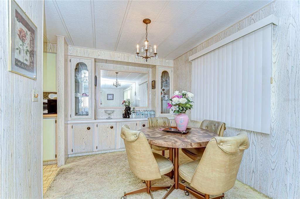 Active With Contract: $112,500 (2 beds, 2 baths, 1056 Square Feet)