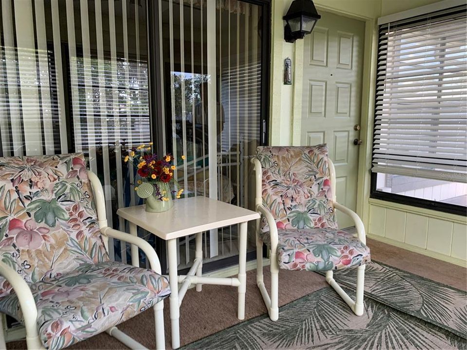 На продажу: $122,500 (2 спален, 2 ванн, 864 Квадратных фут)