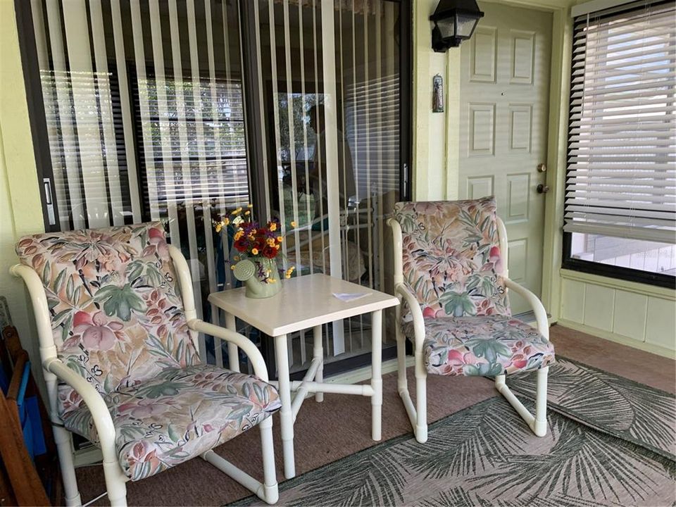 На продажу: $122,500 (2 спален, 2 ванн, 864 Квадратных фут)