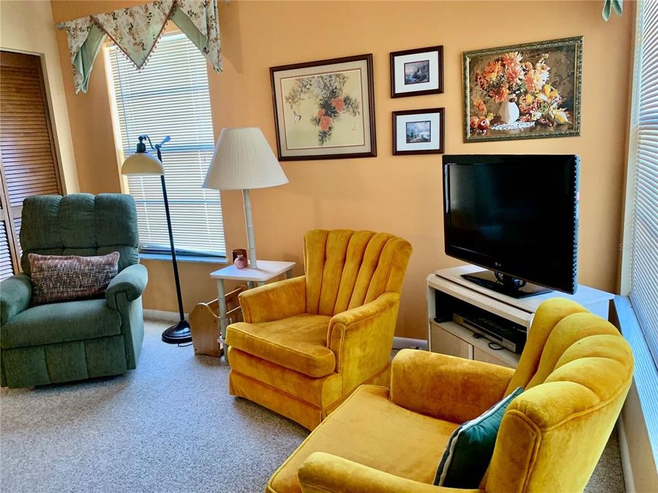 На продажу: $122,500 (2 спален, 2 ванн, 864 Квадратных фут)