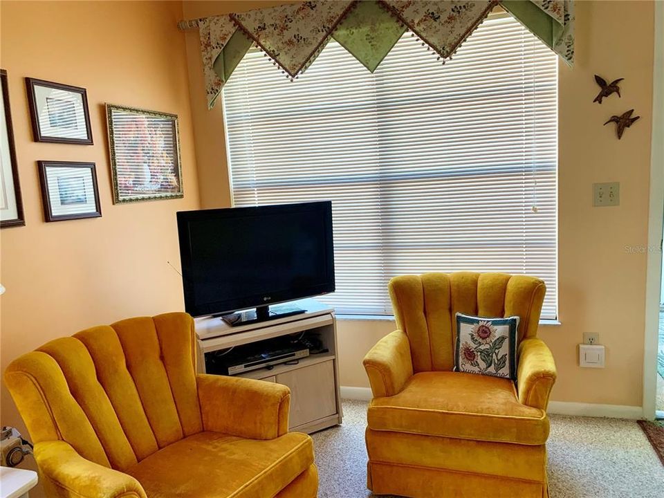 На продажу: $122,500 (2 спален, 2 ванн, 864 Квадратных фут)