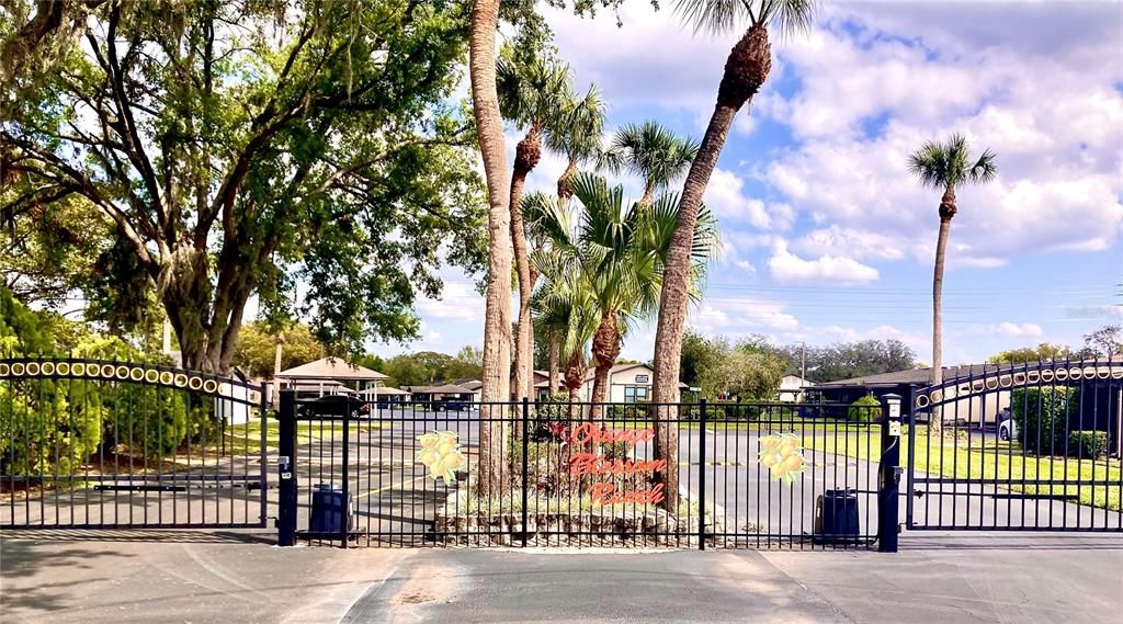 На продажу: $122,500 (2 спален, 2 ванн, 864 Квадратных фут)