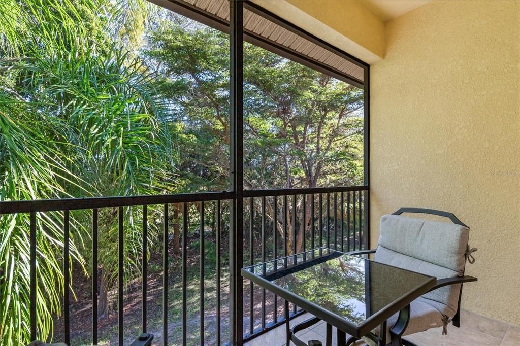 For Sale: $169,993 (2 beds, 2 baths, 1079 Square Feet)