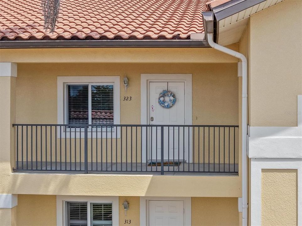 For Sale: $169,993 (2 beds, 2 baths, 1079 Square Feet)