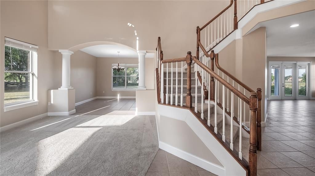 En Venta: $898,999 (4 camas, 4 baños, 3780 Pies cuadrados)