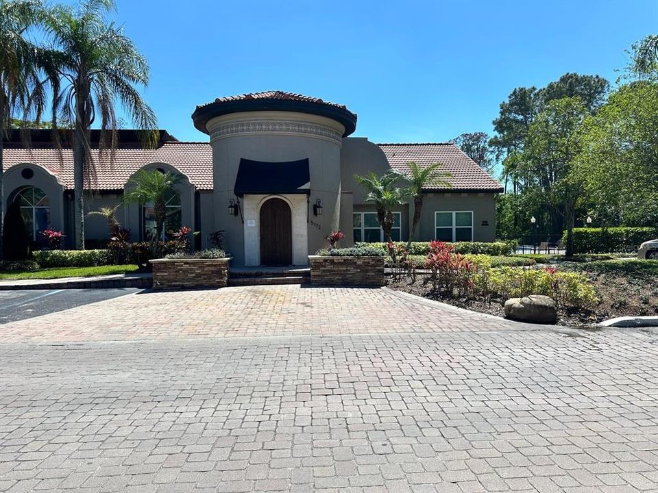 Recently Sold: $125,000 (2 beds, 2 baths, 988 Square Feet)