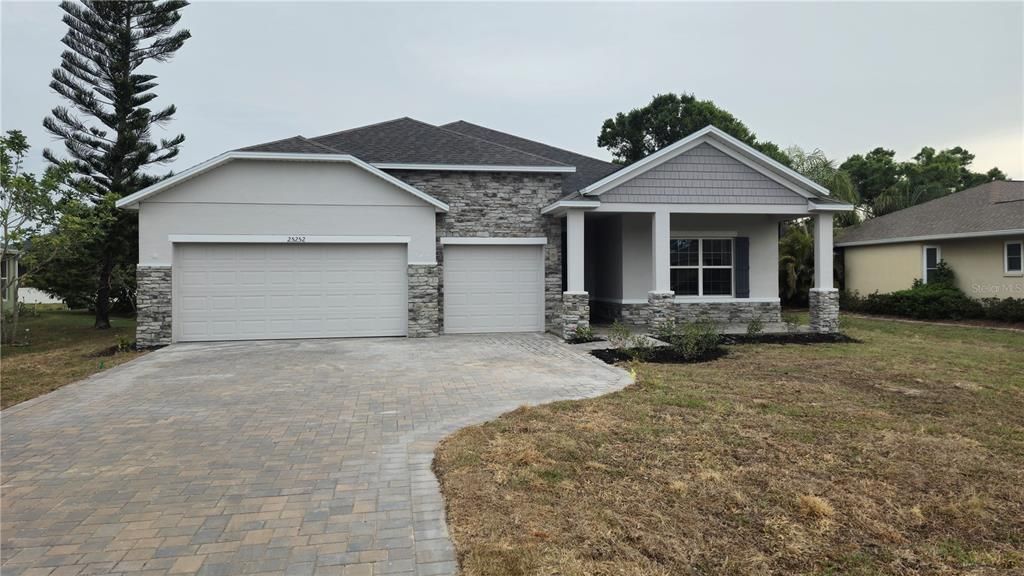 Recently Sold: $426,800 (3 beds, 2 baths, 2066 Square Feet)