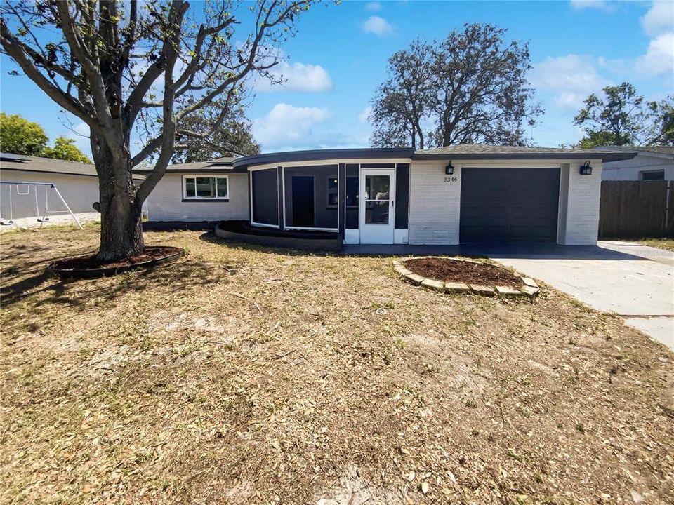 Recently Sold: $249,000 (3 beds, 2 baths, 1216 Square Feet)