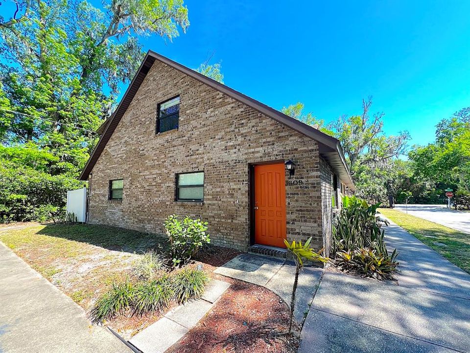 Recently Rented: $1,455 (2 beds, 2 baths, 1236 Square Feet)