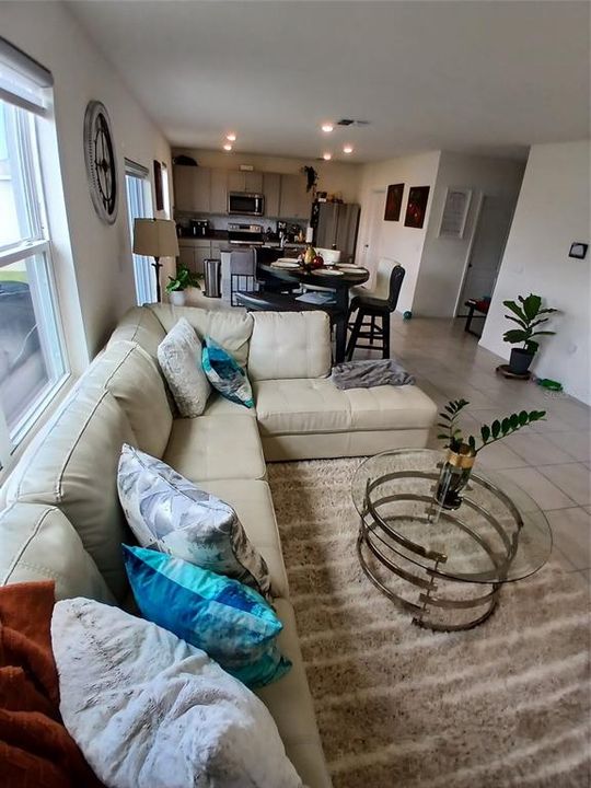 Active With Contract: $359,000 (4 beds, 2 baths, 2432 Square Feet)