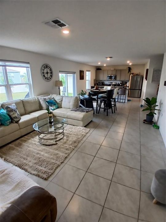 Active With Contract: $359,000 (4 beds, 2 baths, 2432 Square Feet)
