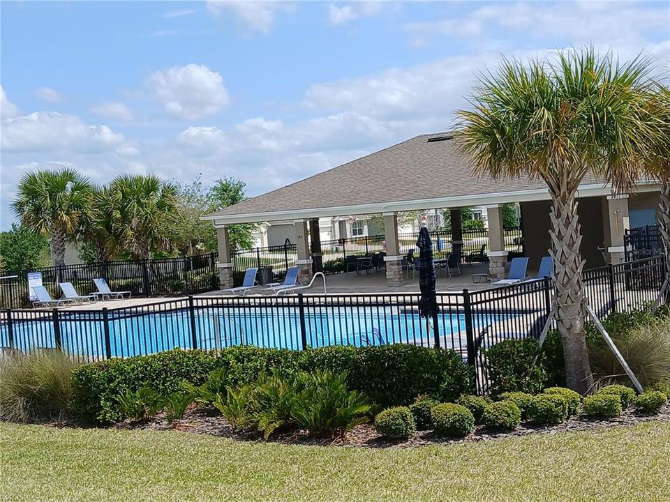 Active With Contract: $359,000 (4 beds, 2 baths, 2432 Square Feet)