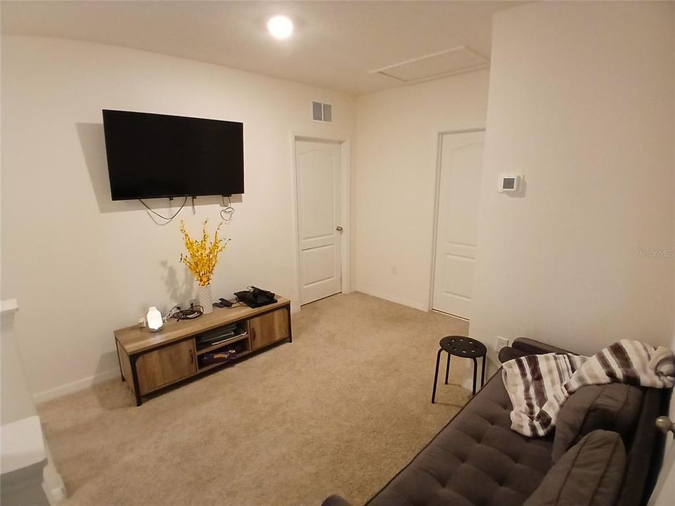 Active With Contract: $359,000 (4 beds, 2 baths, 2432 Square Feet)