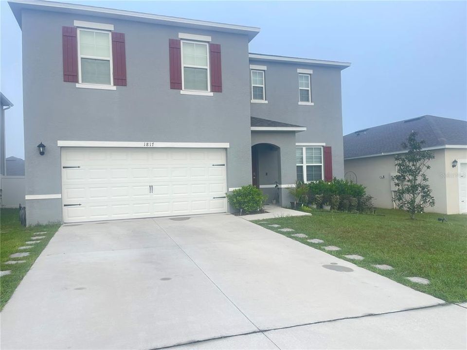 Active With Contract: $359,000 (4 beds, 2 baths, 2432 Square Feet)