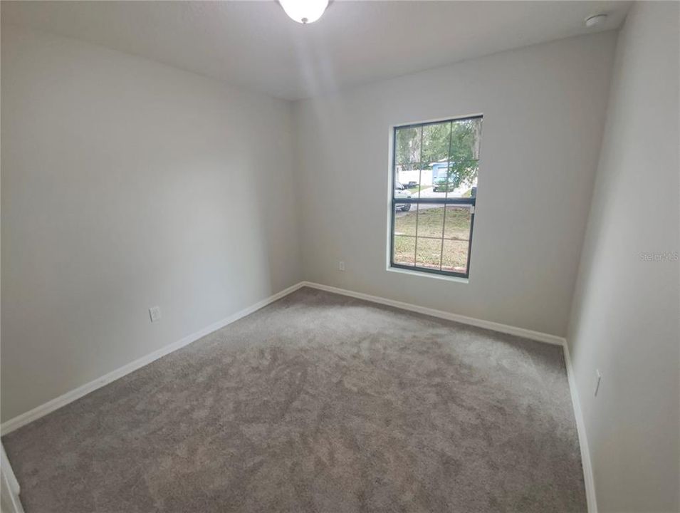 На продажу: $253,000 (4 спален, 2 ванн, 1358 Квадратных фут)