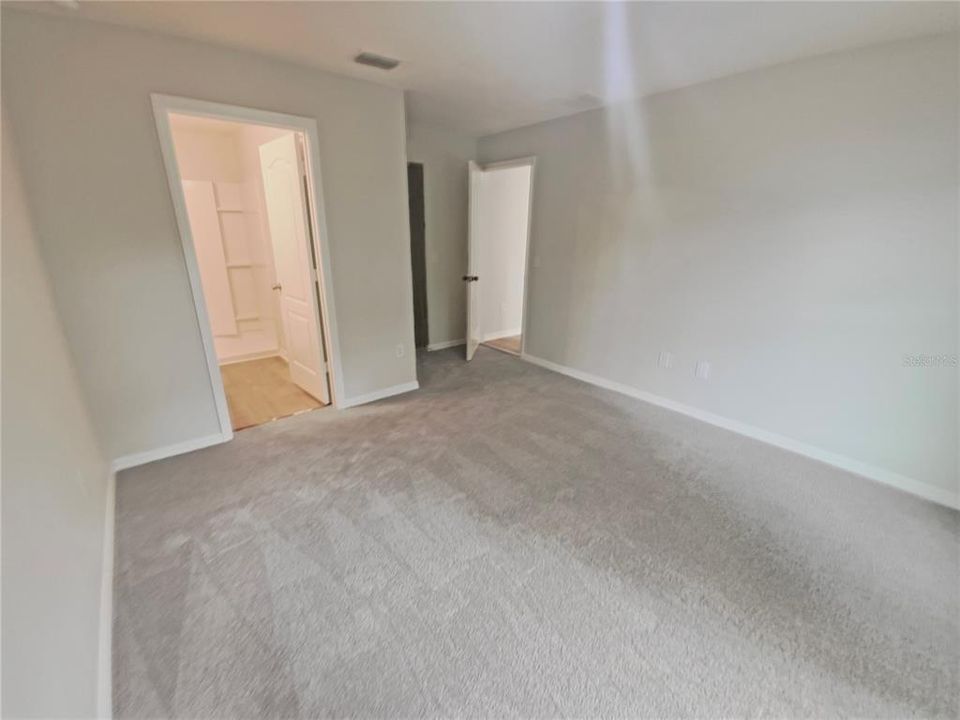 На продажу: $253,000 (4 спален, 2 ванн, 1358 Квадратных фут)