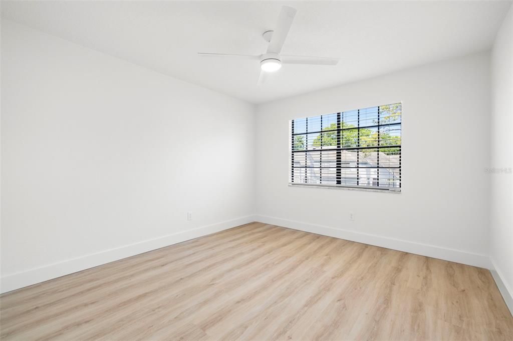 For Sale: $399,900 (3 beds, 2 baths, 1590 Square Feet)