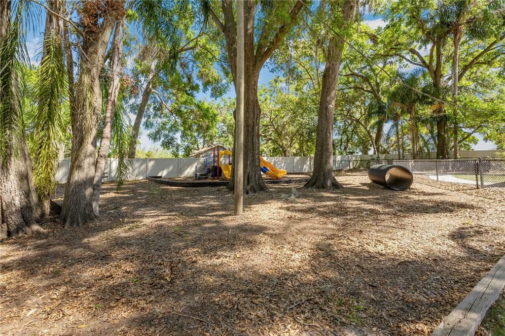 Active With Contract: $695,000 (0 beds, 0 baths, 5917 Square Feet)