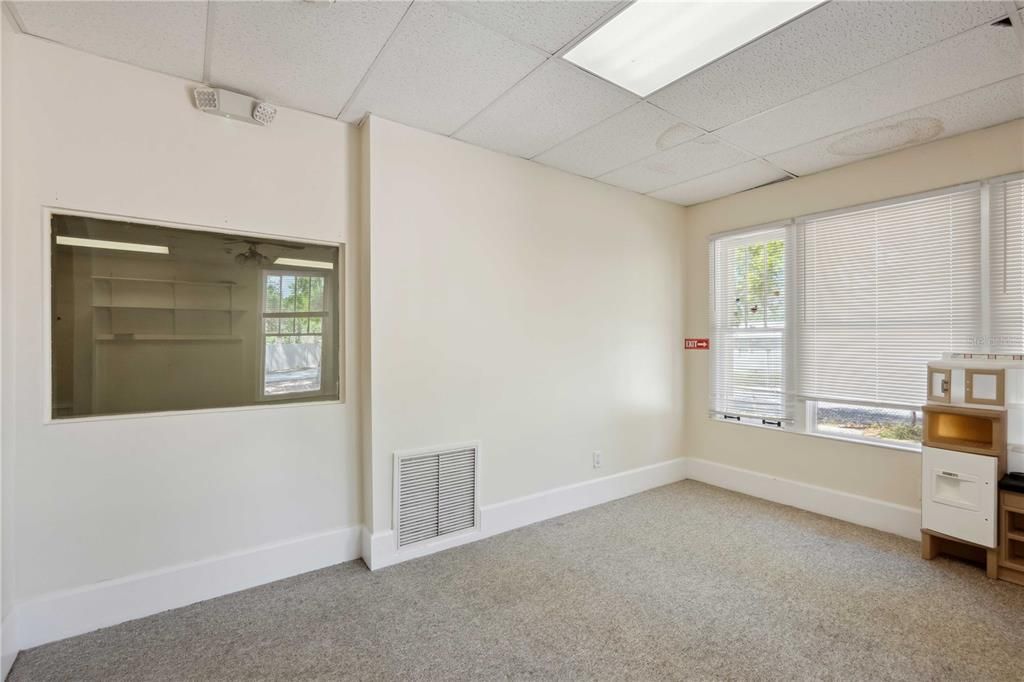 Active With Contract: $695,000 (0 beds, 0 baths, 5917 Square Feet)