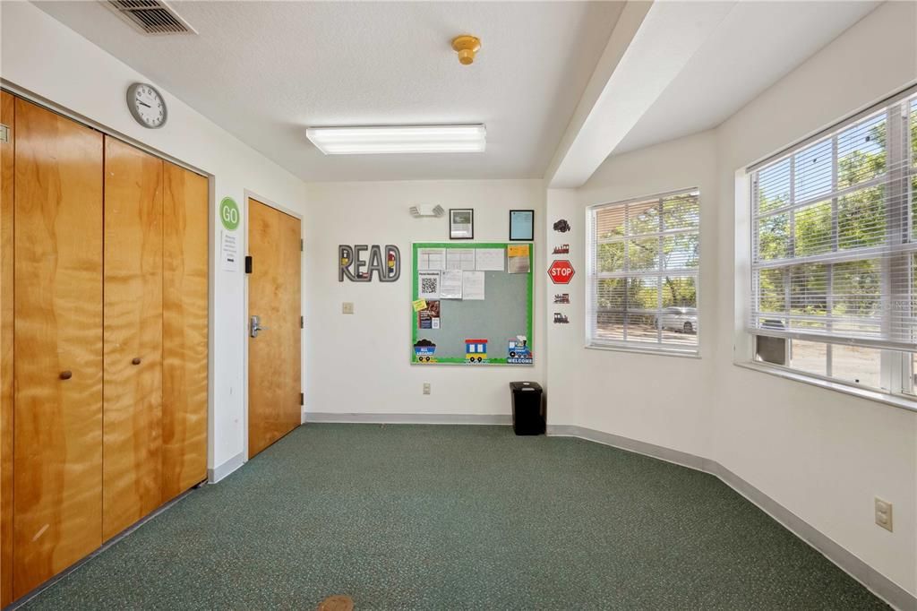 Active With Contract: $695,000 (0 beds, 0 baths, 5917 Square Feet)