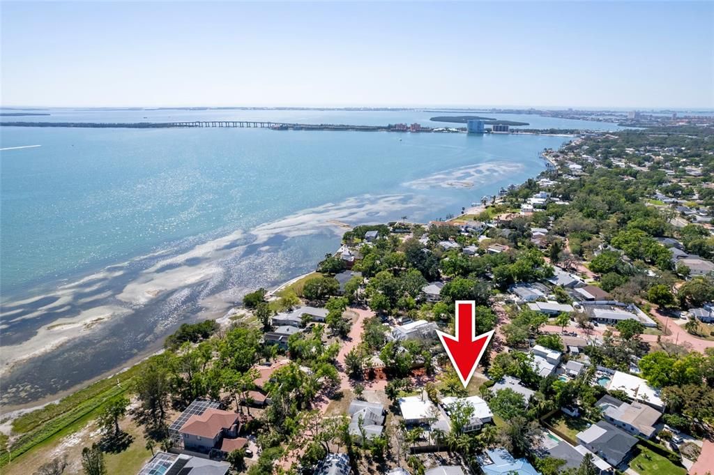 На продажу: $599,000 (2 спален, 2 ванн, 1465 Квадратных фут)