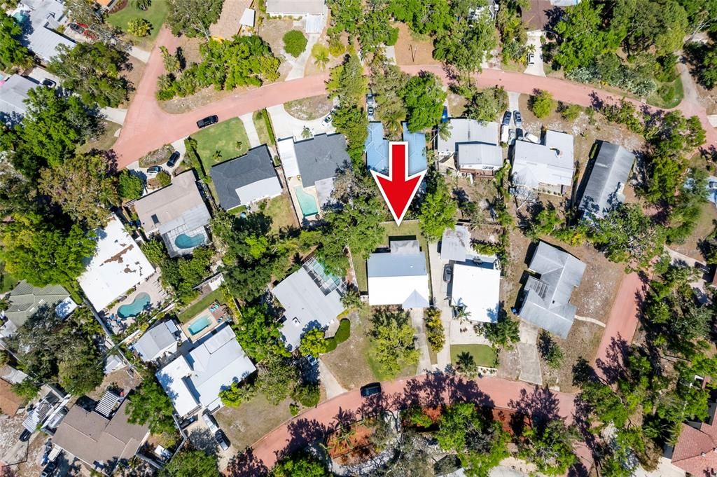 На продажу: $599,000 (2 спален, 2 ванн, 1465 Квадратных фут)