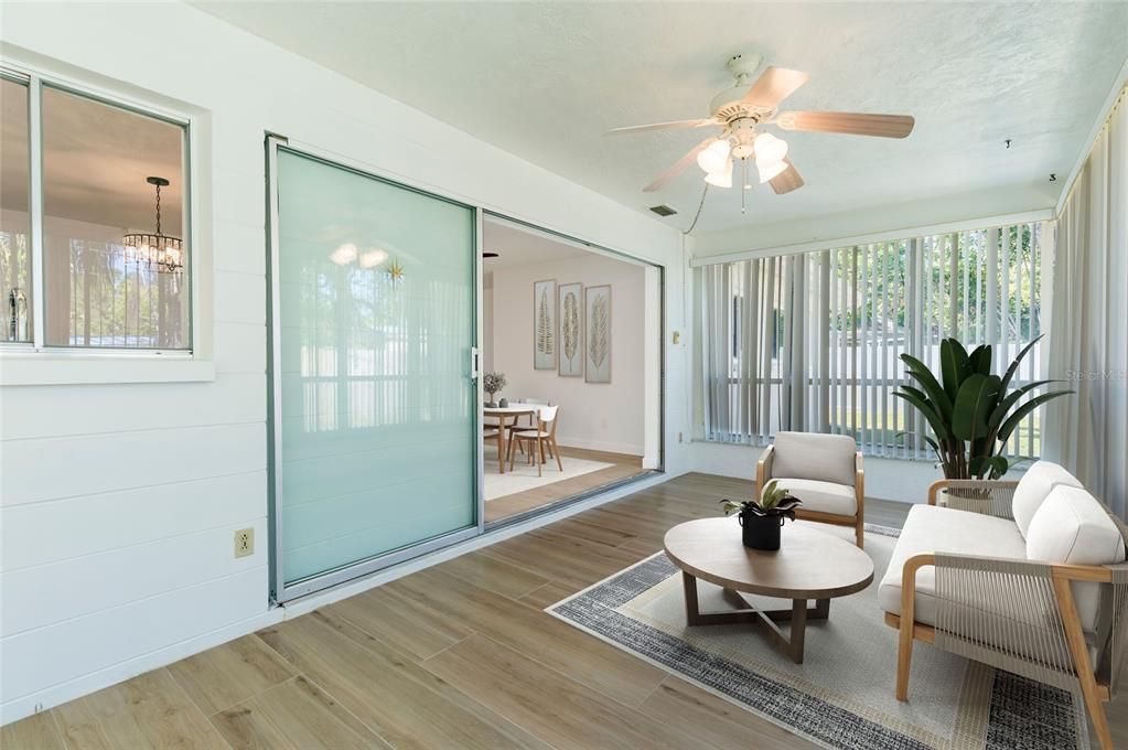 На продажу: $599,000 (2 спален, 2 ванн, 1465 Квадратных фут)