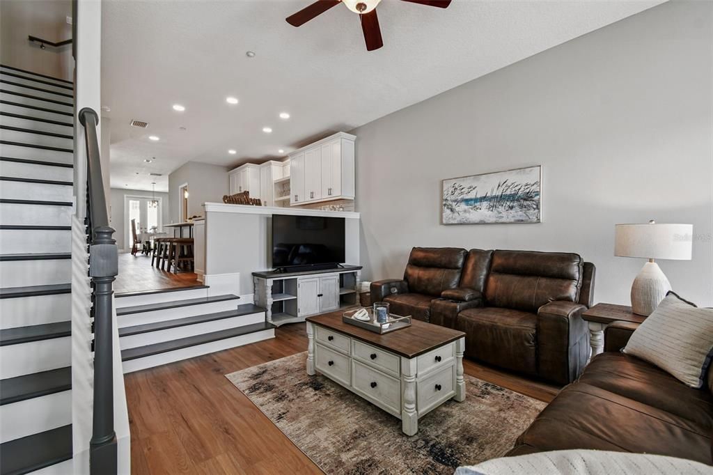 待售: $1,165,000 (3 贝兹, 2 浴室, 2260 平方英尺)